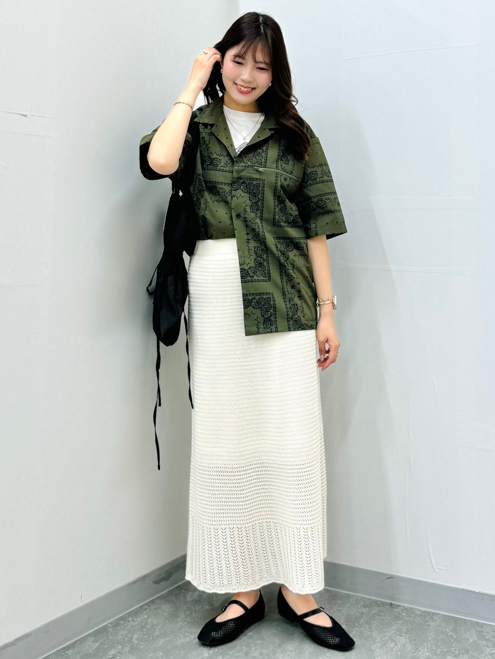 シアーハイネックT(長袖)、ラッフルスリーブブラウス(長袖)(UV
