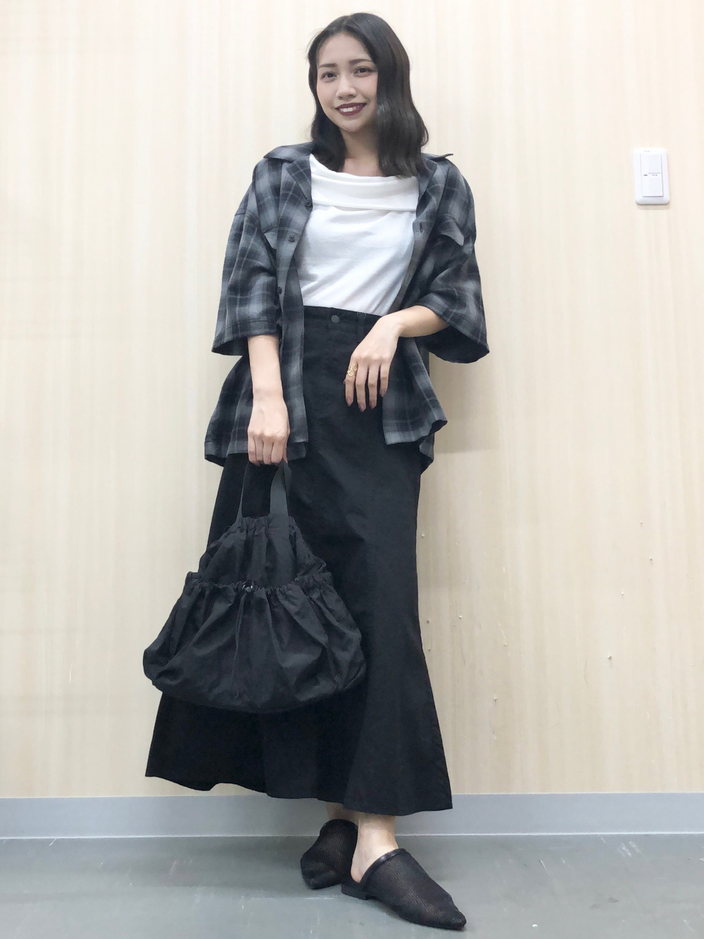 Check styling ideas for「Bra-Feel Cropped Glitter Camisole、Open