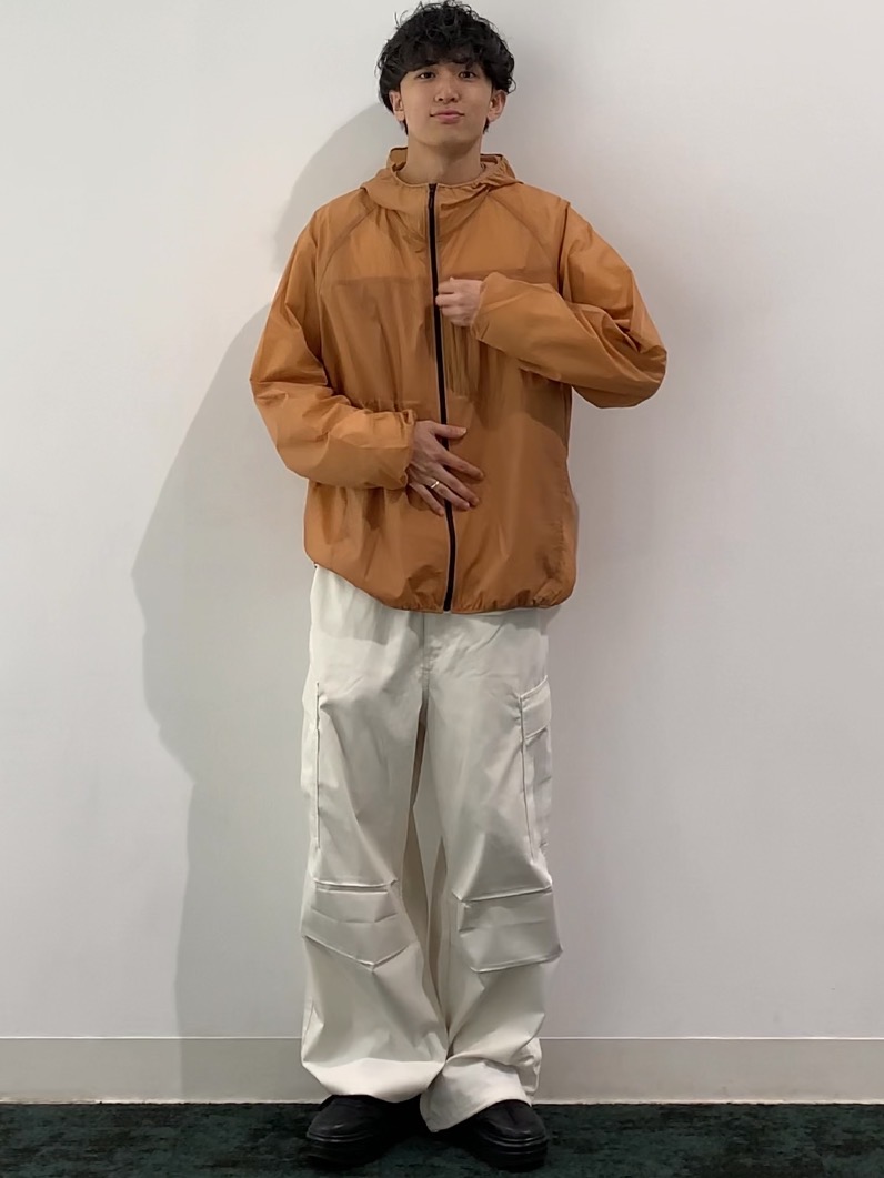 ＊gu2ページ＊ GU（ジーユー）の「（GU）レザータッチスニーカー（MEN ⁄ ブーツ