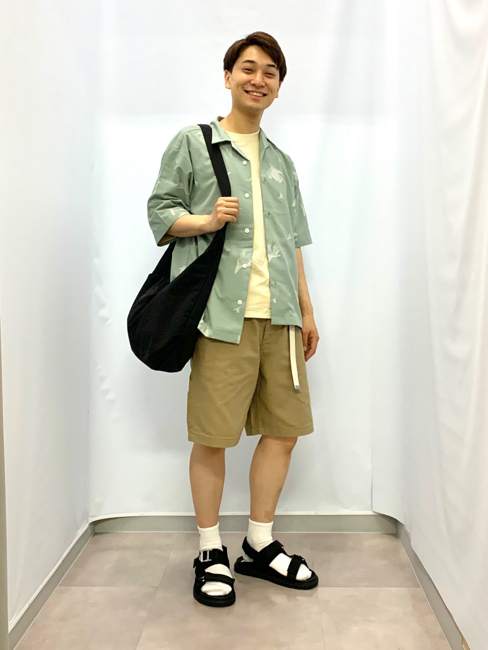 Boxy T-Shirt/Halfslv、Denim Carrot Pants/NTQ」| GU的穿搭理念