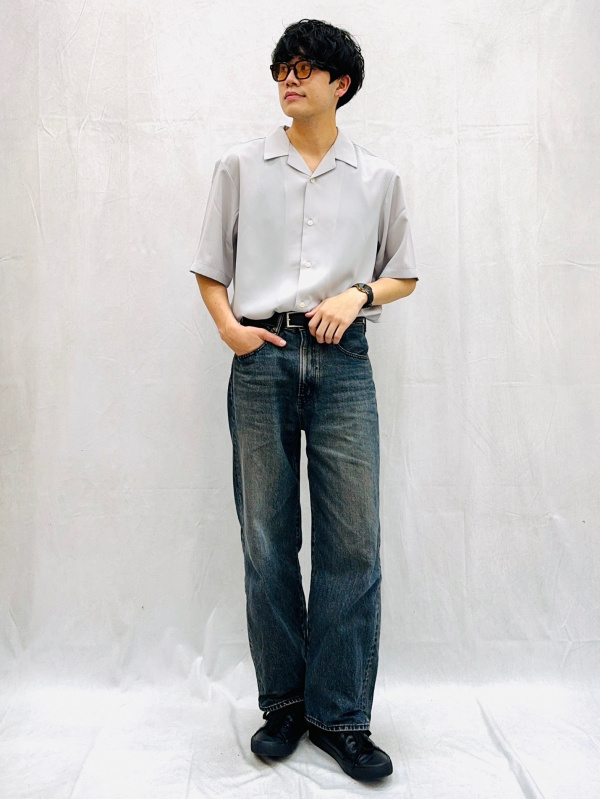 An outfit using Baggy Jeans and Leather Side-Stitched Belt