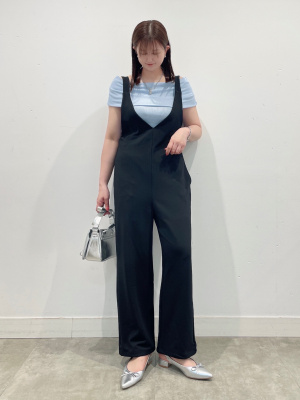 GU公式 | カットソーサロペットパンツ