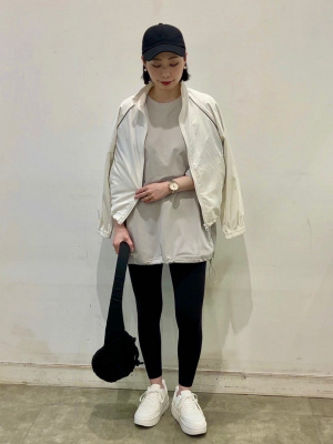 GU公式 | スリングショルダーバッグ