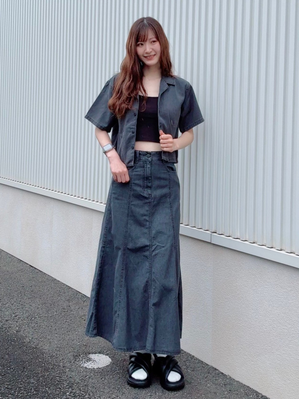 ライトデニムオープンカラーシャツ(半袖)（レディース）の着用