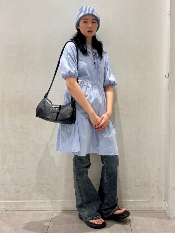 Cotton Tiered Mini Dress/Halfslv」的穿搭靈感｜GU