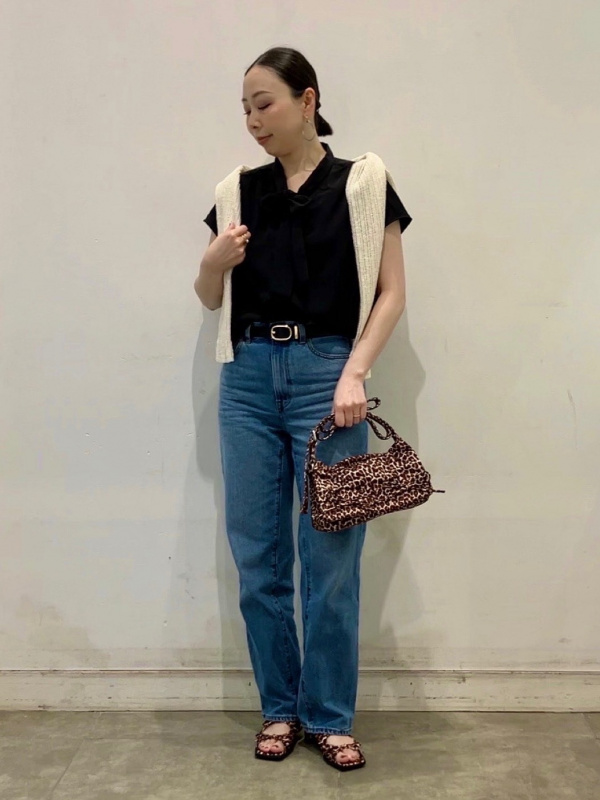 Yページ NEW IN】S'YTE COTTON/LINEN WASHER TYPEWRITER BIG-COLLARED