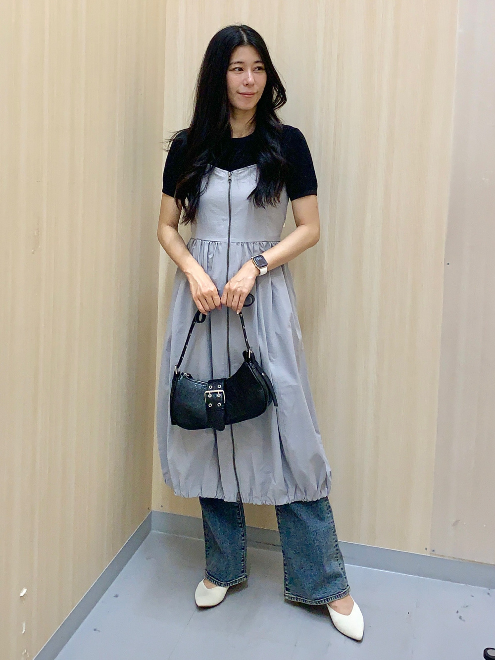 Ribbed Cropped T-Shirt/L、Front Zip Bubble Hem Dress」| GU的穿搭理念