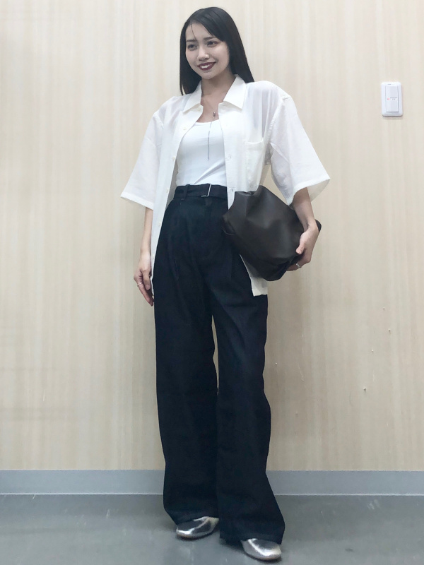 GUの《細見えワンピ》が体型カバーの天才！「下腹もお尻も目立た