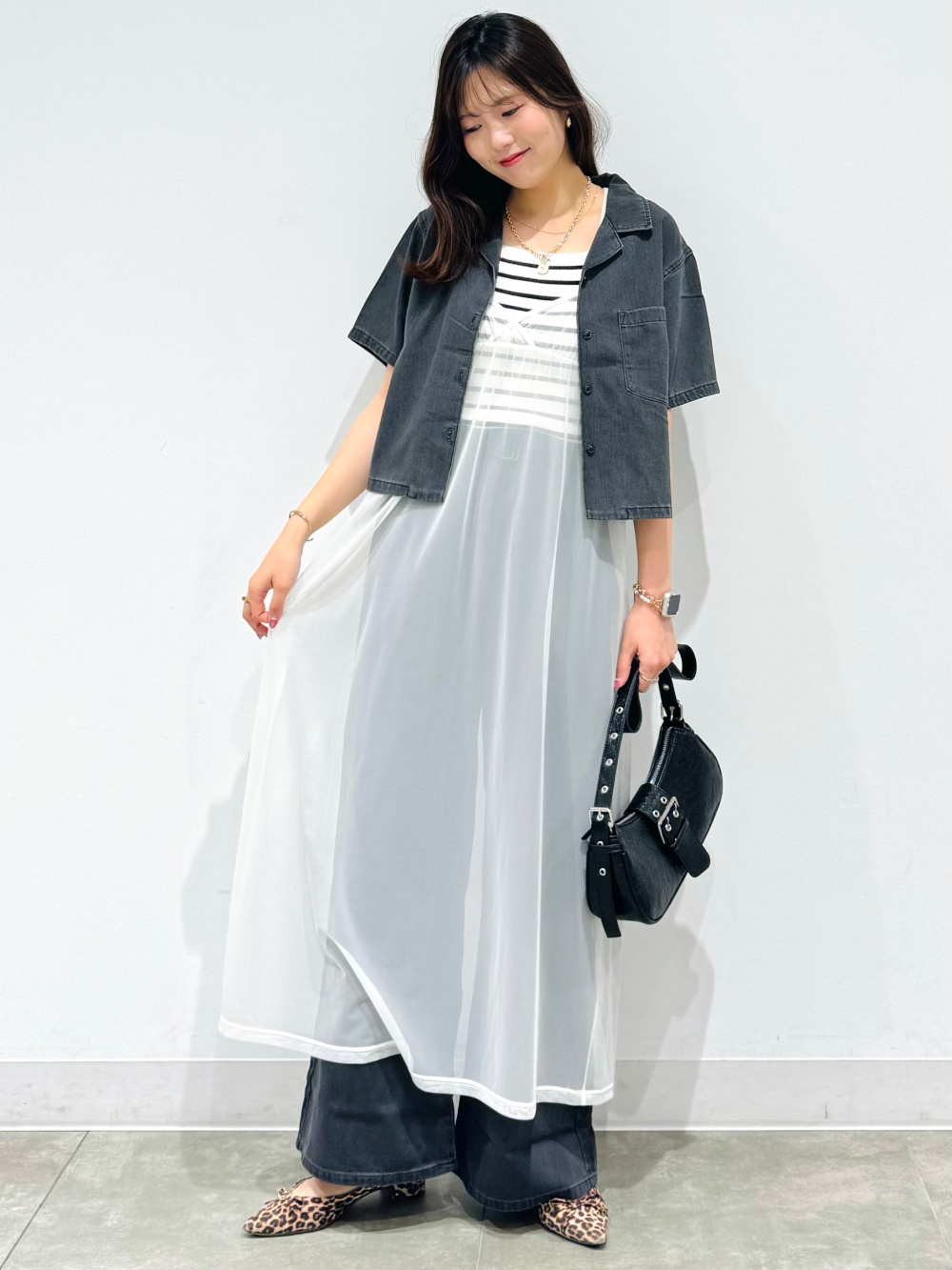 ♡Guriページ♡ KIREI_JAPAN_GOODIES 🇯🇵 | GU Front Zip Bubble Hem Dress