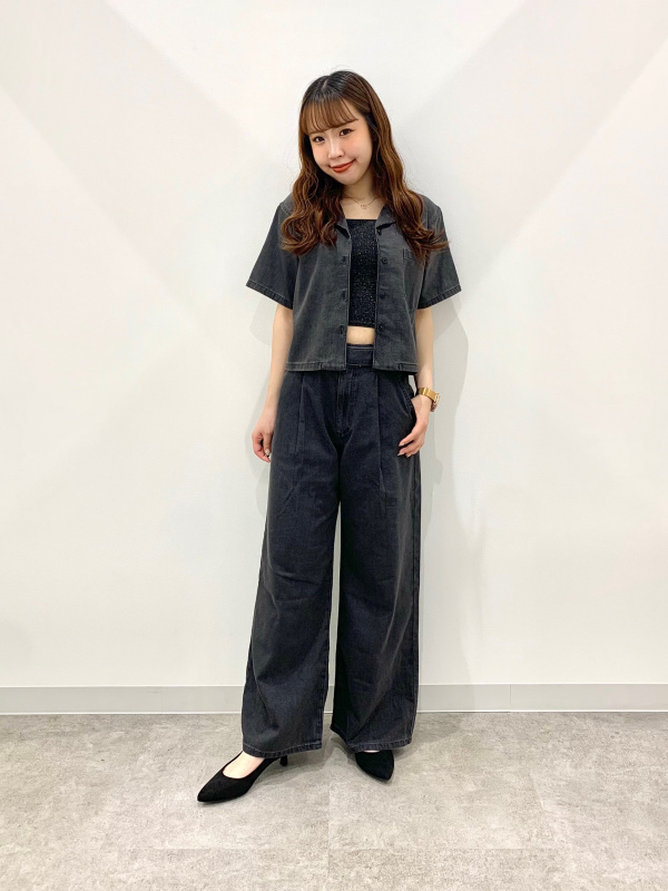 ライトデニムオープンカラーシャツ(半袖)（レディース）の着用