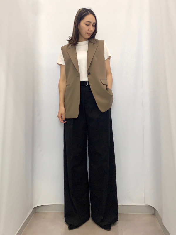 GU♡テーラードベストZ♡S size♡ベージュとブラックのセット売り GU公式 | テーラードベストZ