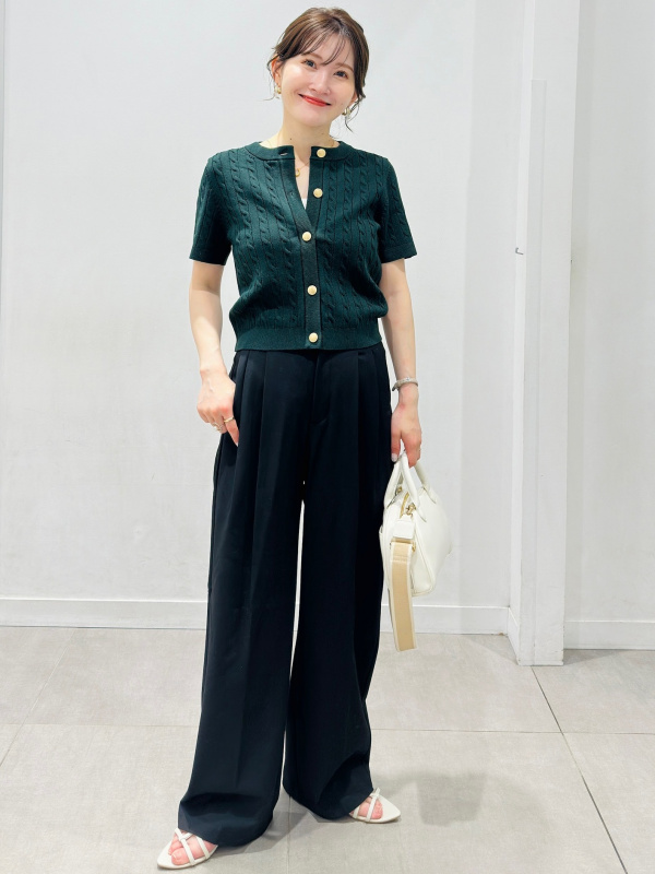 Tucked Wide Pants、Cable Metal Button Cardigan/S」| GU的穿搭理念