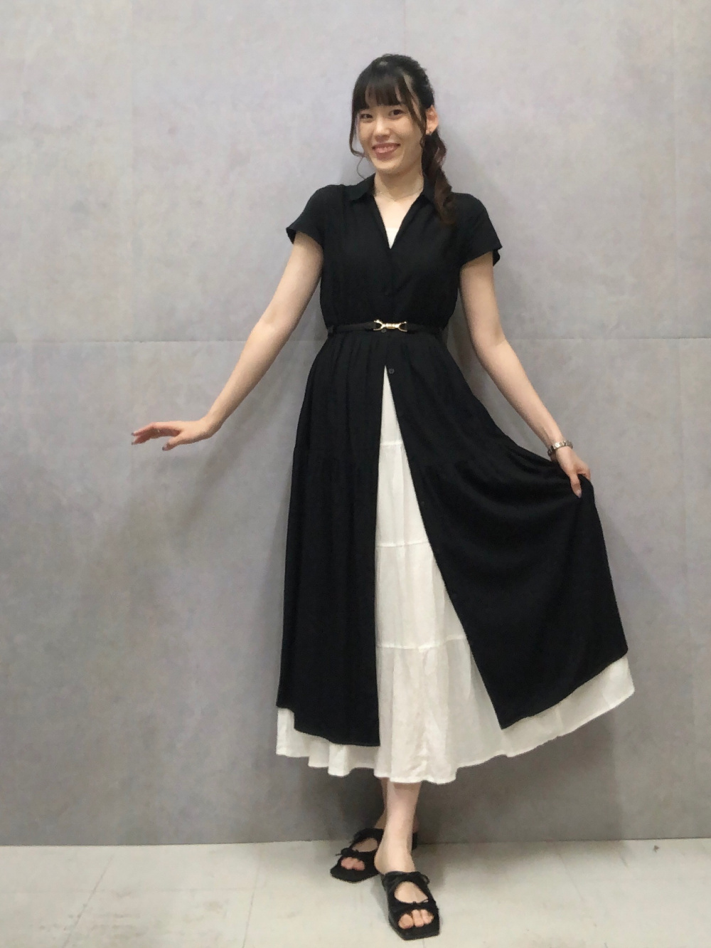 新品未使用タグ付き　hue 黒 半袖 ティアードワンピース ティアードワンピース(半袖)Z、UVカットサーモベルハット」の