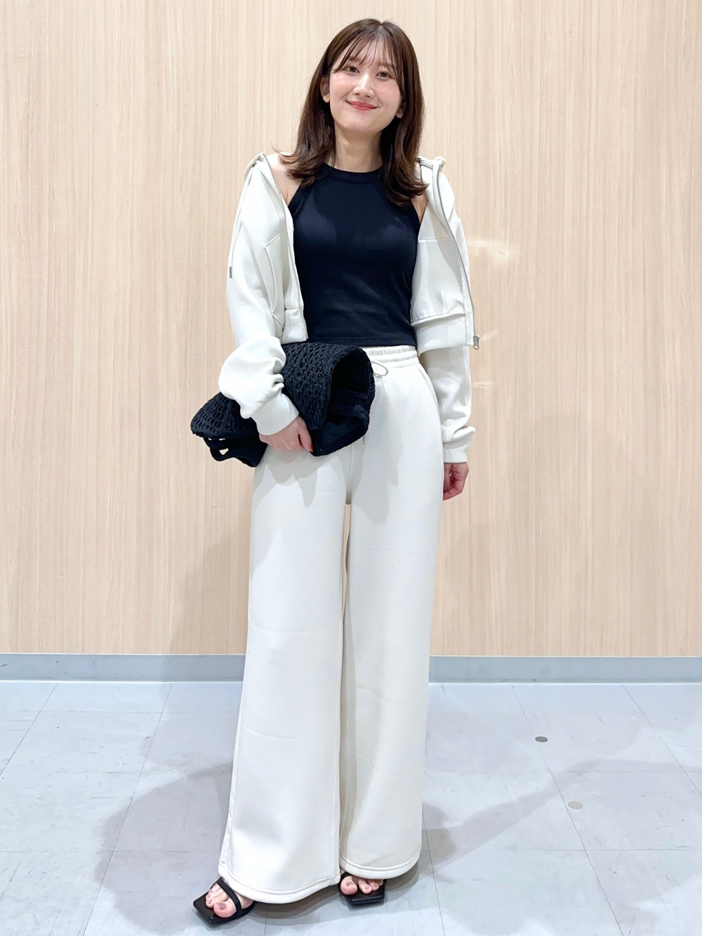 Heart Motif Volume Chain Necklace、Open Collar Shirt/Halfslv