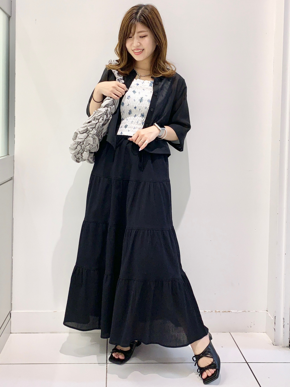 imlph　出品です 極美品】ユニクロ レースギャザースカート ミモレ丈 総レース S