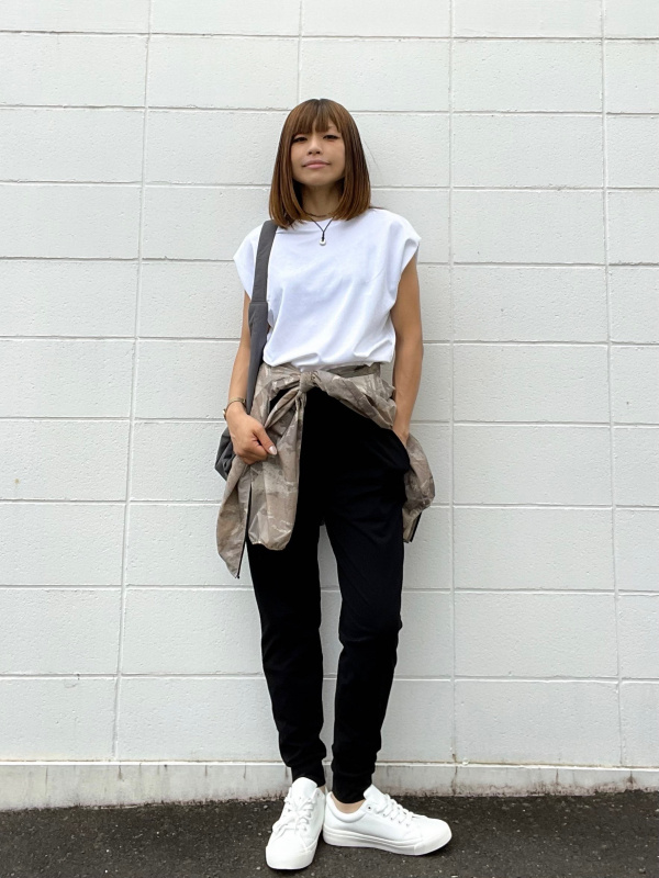 Amazon.com: JONATHAN Y MOH201A-8 Williamsburg Minimalist