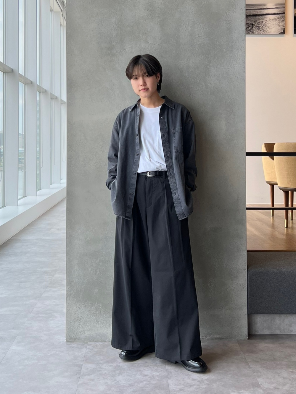 【ゆったりコーデ】HEMRES Coaching Remix ボクシーTシャツ ボクシーT(5分袖)(オーバーサイズ)、デニムオーバーサイズシャツ