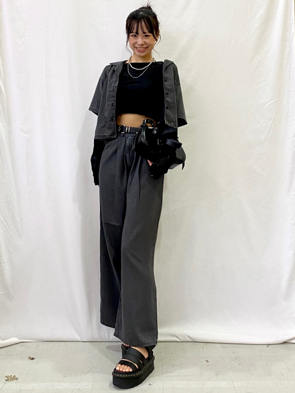 ライトデニムオープンカラーシャツ(半袖)（レディース）の着用