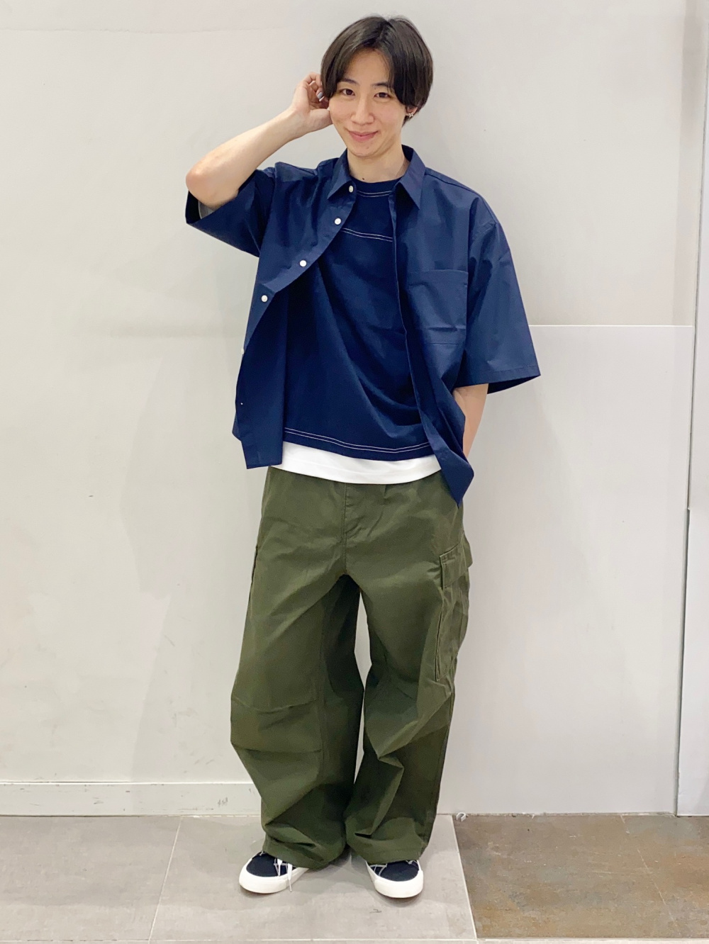 Broadcloth Oversized Shirt/Halfslv、Zip-Up Shirt」| GU的穿搭理念
