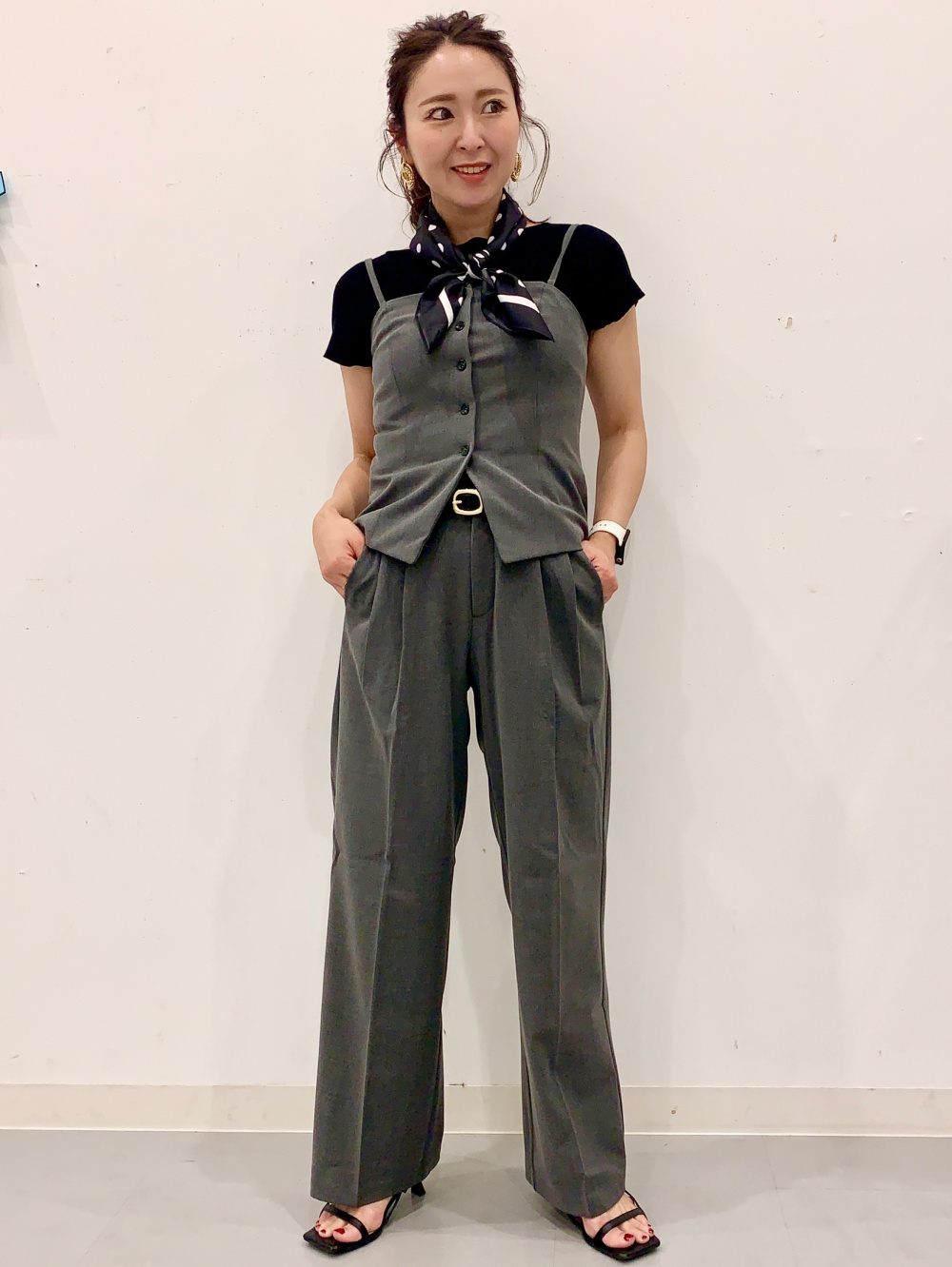 Pleated Wide Pants、Front Button Bustier」| GU的穿搭理念