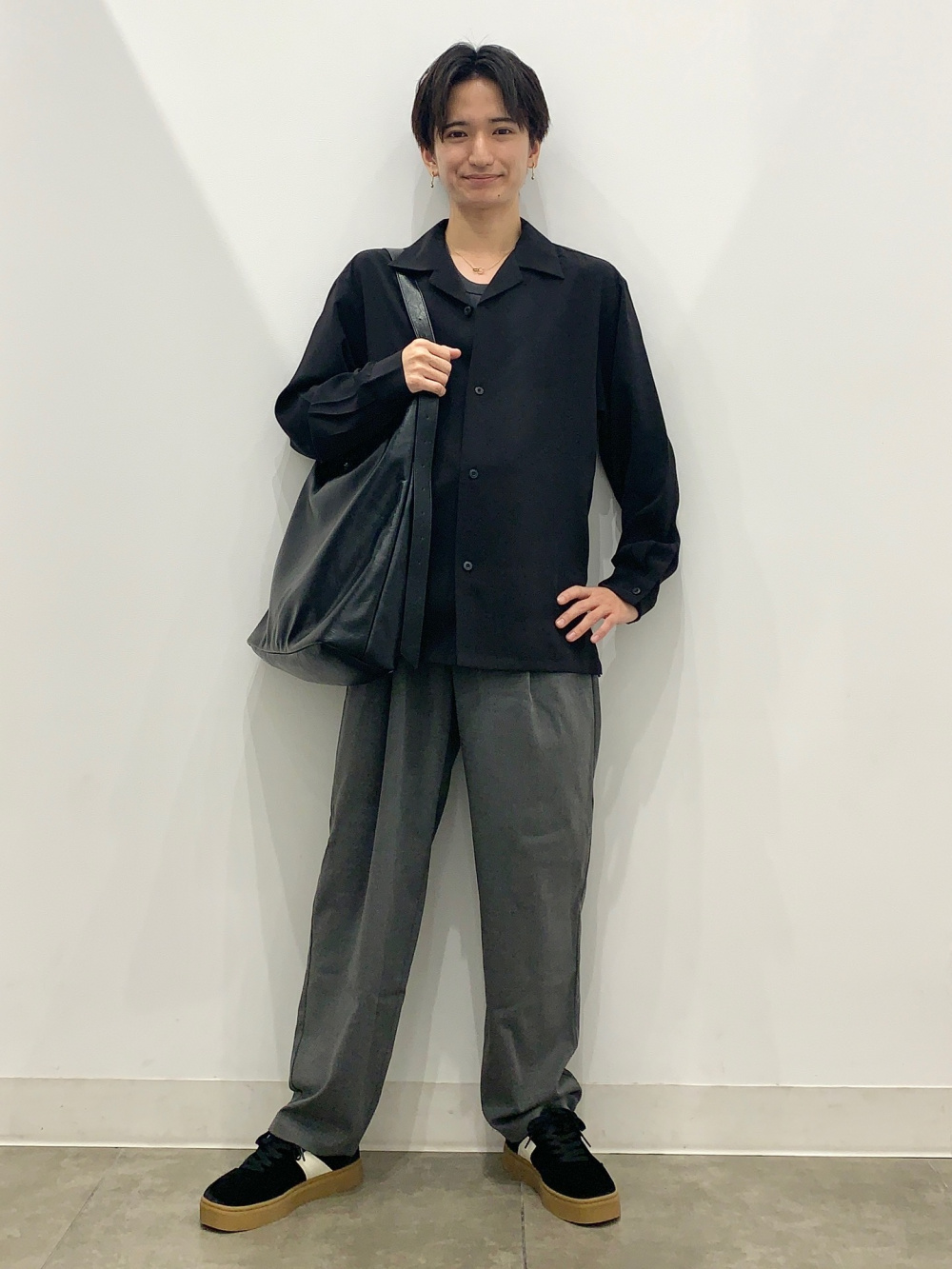Boxy T-Shirt/Halfslv、Denim Oversized Shirt」| GU的穿搭理念