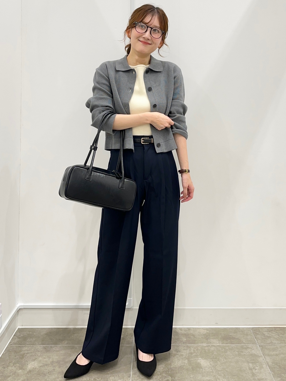 ワイドパンツ Vネック コットンチルデンVネックセーター、タックワイドパンツ(丈標準