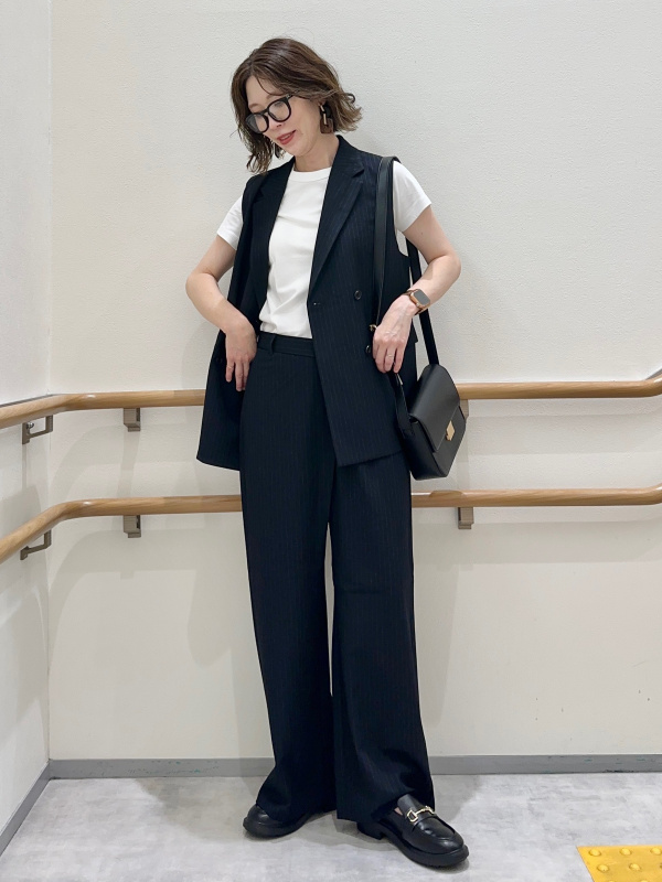ボッテガ 白シャツに オーバーサイズ ワイドレッグパンツ 関送無 楽天市場】タックツイルワイドパンツ パンツ レディース