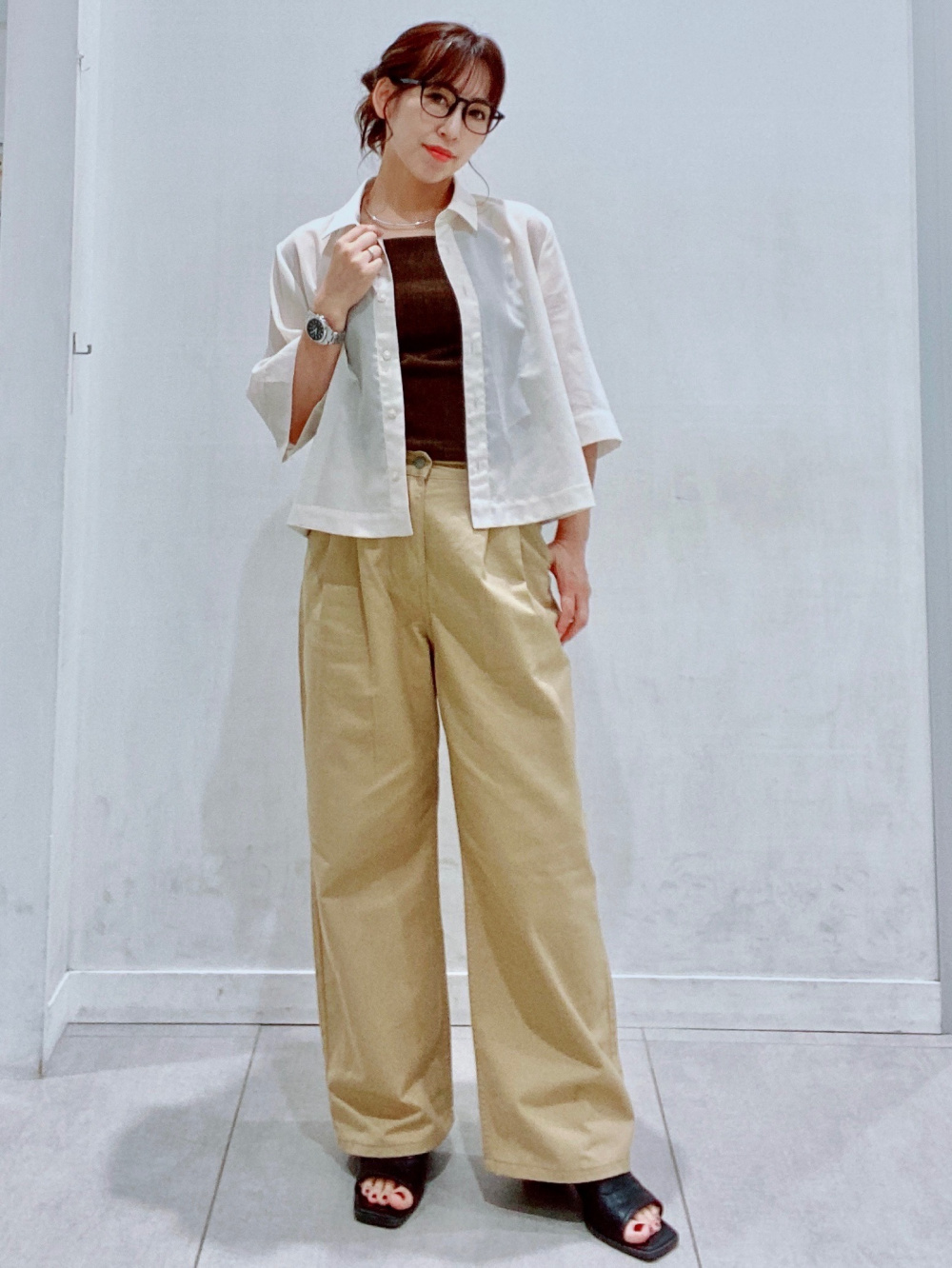Shiuページ Sheer Shirt/Halfslv/Q」| GU的穿搭理念