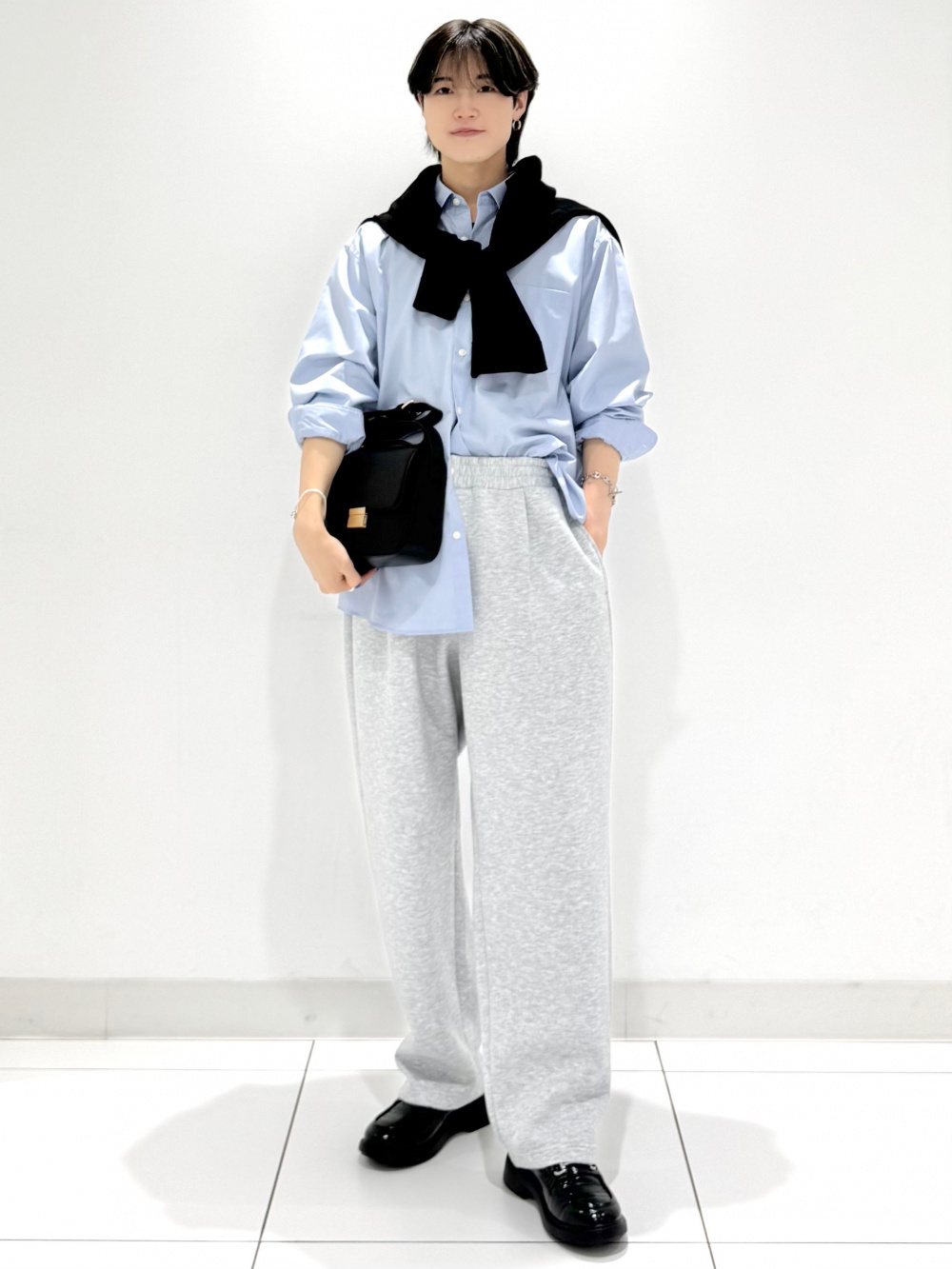 山水圖40 Textured Shirt/HalfSlv、Comfy Insole Canvas Sneakers」| GU的
