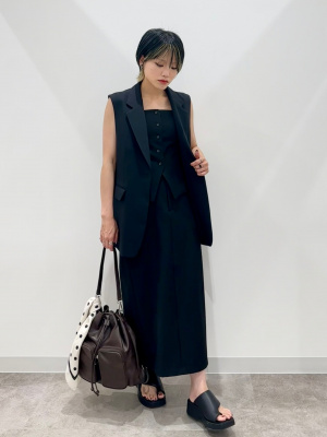 GU♡テーラードベストZ♡S size♡ベージュとブラックのセット売り GU公式 | テーラードベストZ