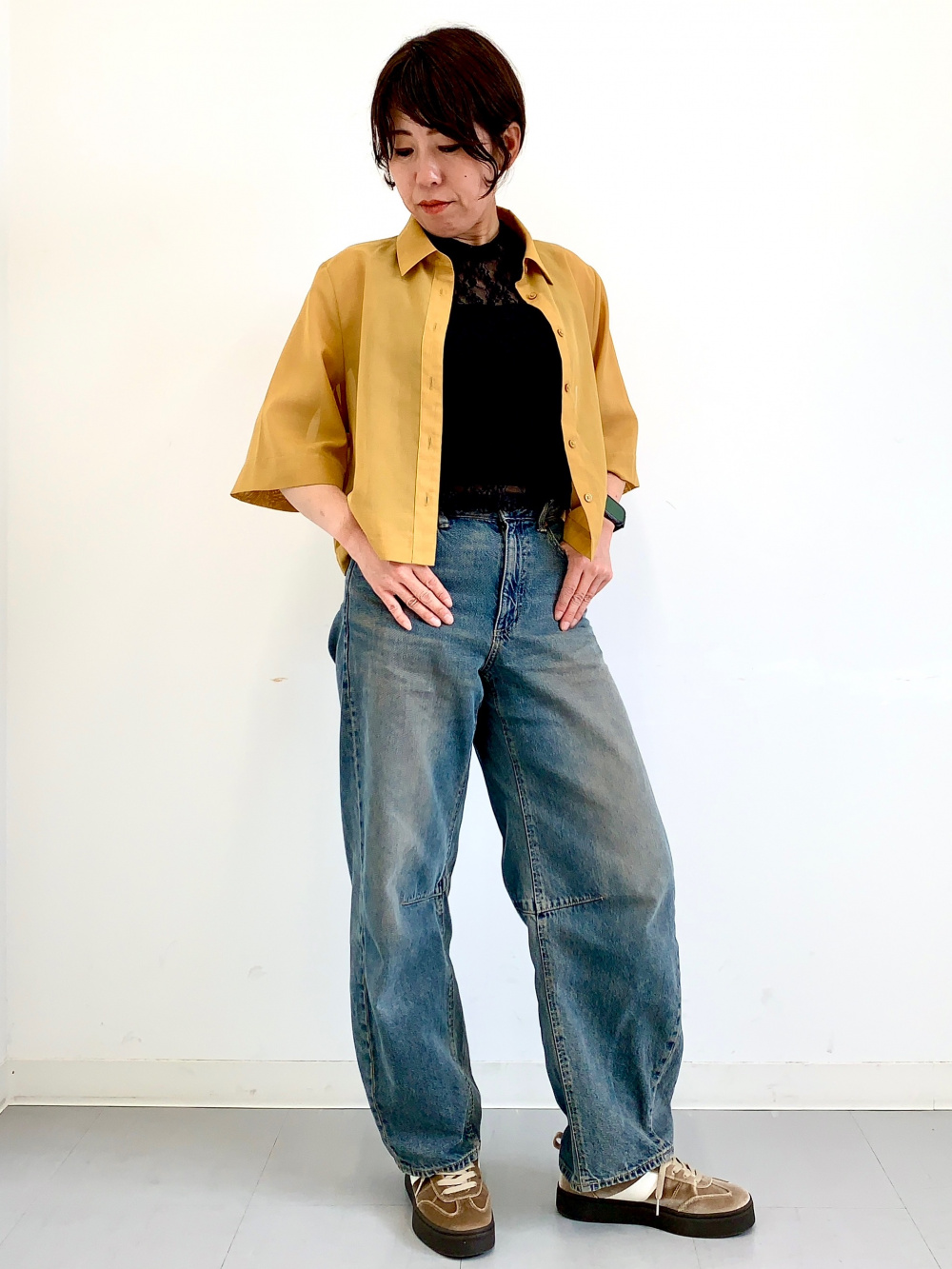 Shiuページ Sheer Shirt/Halfslv/Q」| GU的穿搭理念