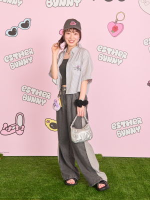 GU公式 | ポーチ エスターバニー