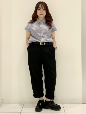 A.[プロフ*確認推薦*]様 GU公式 | ビジューボタンブラウス(半袖)Z