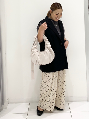 GU♡テーラードベストZ♡S size♡ベージュとブラックのセット売り GU公式 | テーラードベストZ
