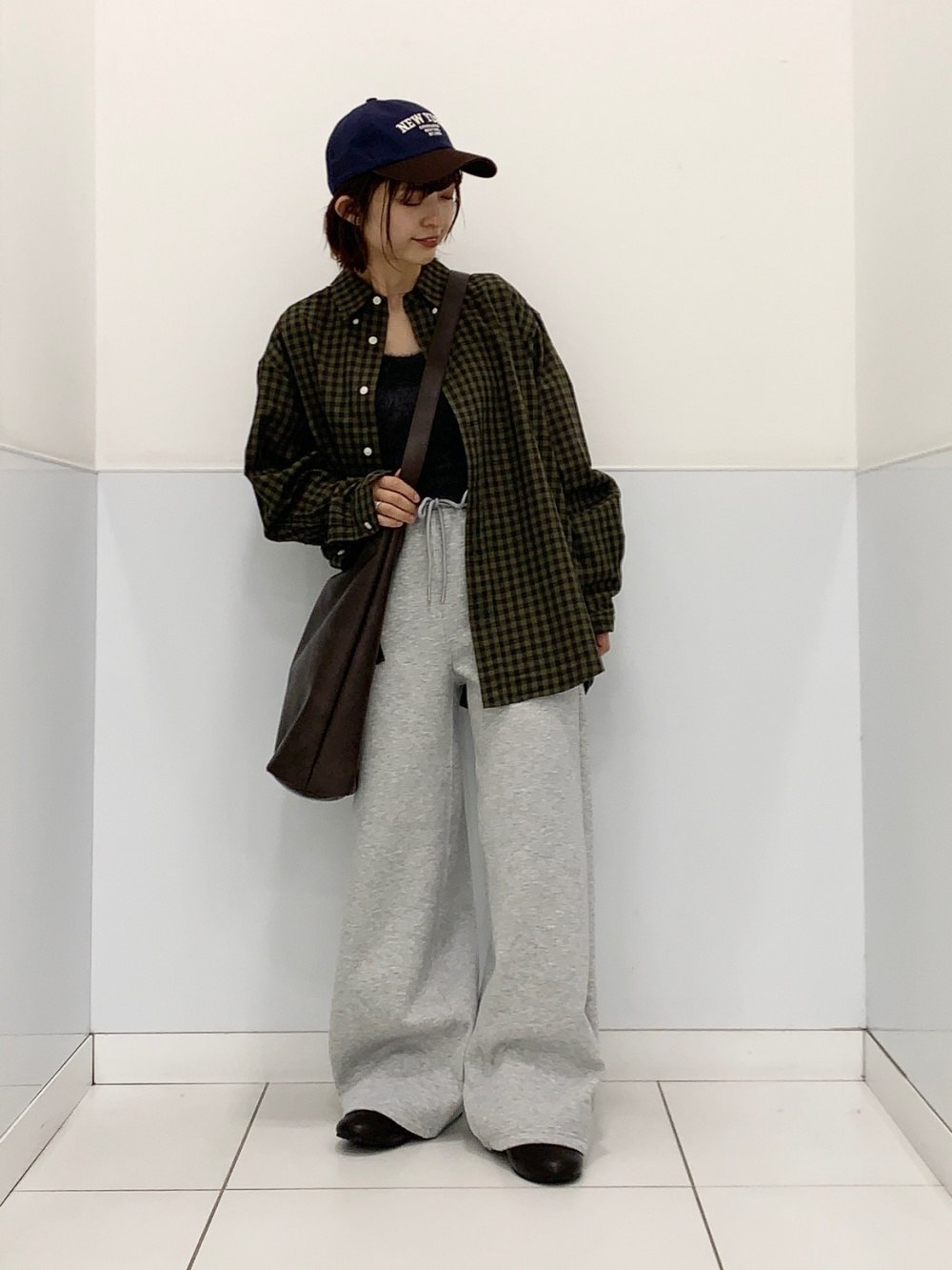 2Way Long Belt Bag、Double Shoe Lace Flat Sneakers」| GU的穿搭理念