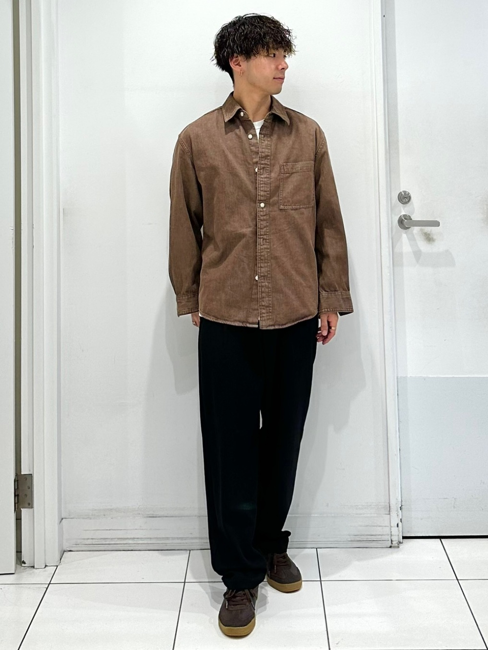 トミー✩⃛さん専用 Boxy T-Shirt/Halfslv、Denim Oversized Shirt」| GU的穿搭理念