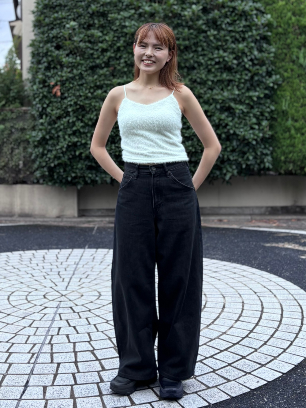 ブラフィールクロップドフェザーキャミソール」の着用コーディネート