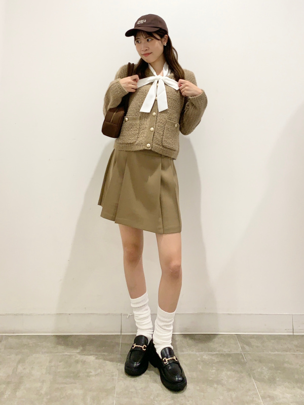 Draped Wide Pants/Z+EC、Bow Tie Blouse/S/Z」的穿搭靈感｜GU