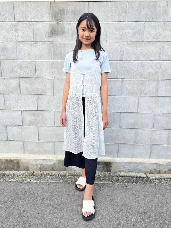 GIRLSリブプルオンワイドパンツ(セットアップ可能)（子ども服）の着用