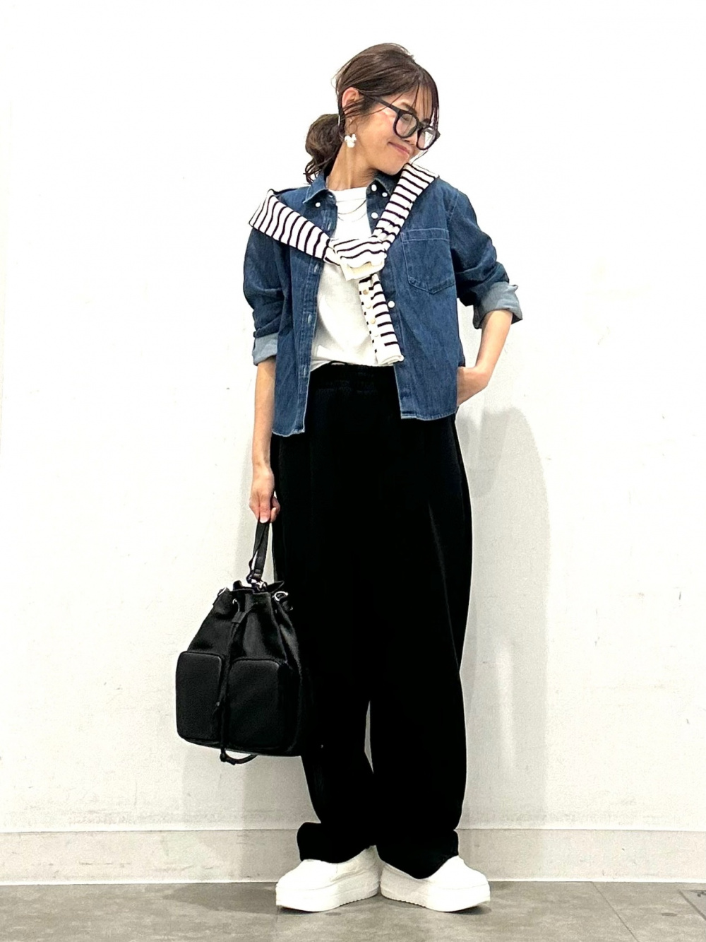 デニムフーディブルゾンNT+E、コットンスムースクルーネックT