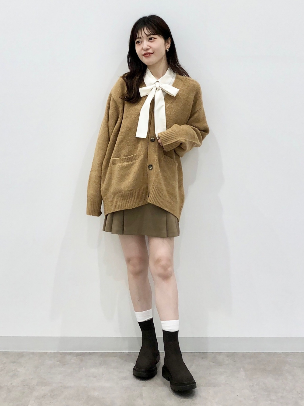 Ribbed Knitted Sock Boots、Track Pants」| GU的穿搭理念