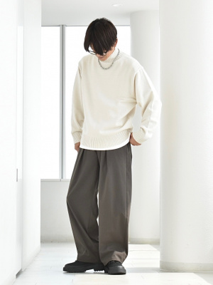GU バレルレッグスラックス GU】バレルレッグスラックスのレビューとコーディネート紹介