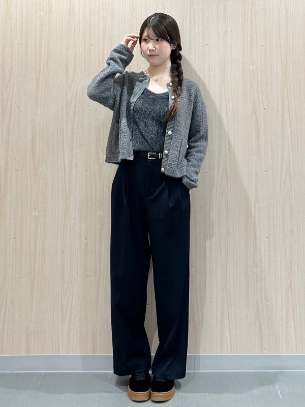 gu-min様 GU（ジーユー）の「（GU）フロントボタンスウェットパーカ（長袖