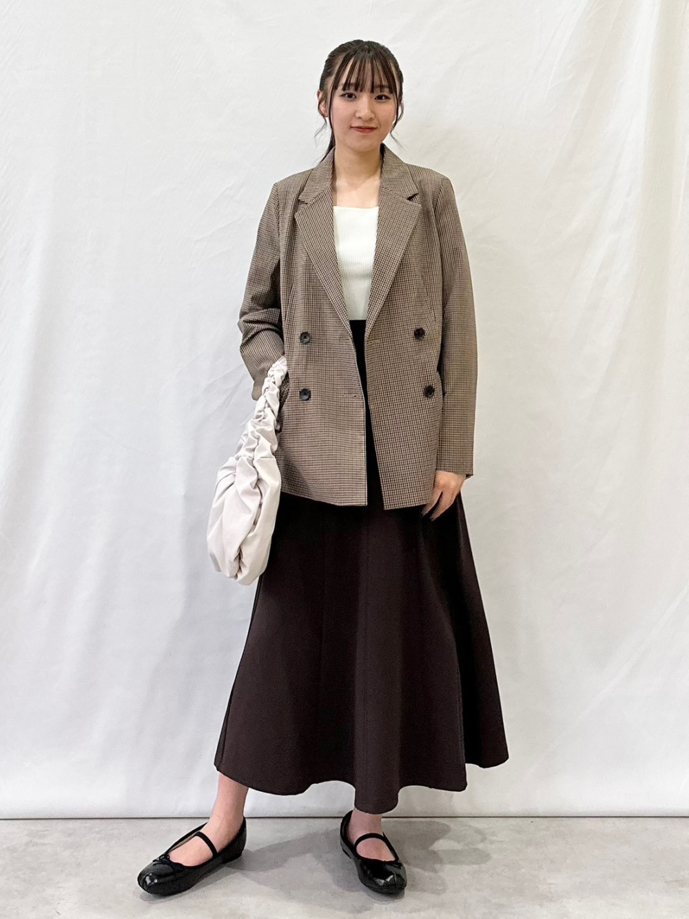 シアーカーディガンZ、ブラフィールクロップドレースT(ノースリーブ