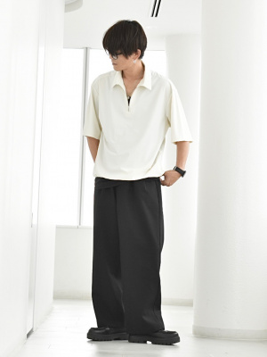 ●ラスト1着●希少●【新品】GUスーパーバギースラックス丈標準 ブラックMサイズ ○ラスト1着○【新品】GU スーパーバギースラックス 丈標準