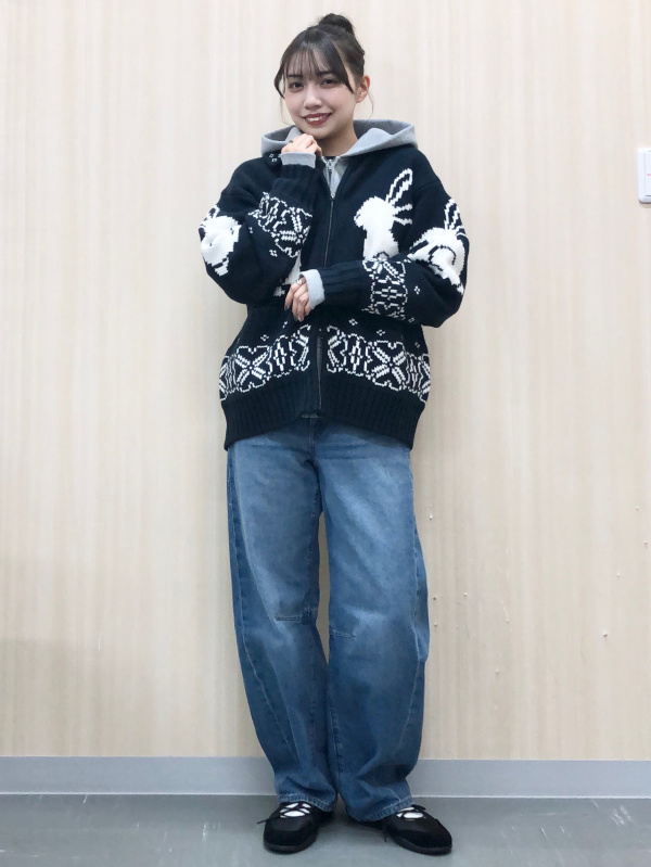 フルジップニットジャケット by rokh（メンズ）の着用