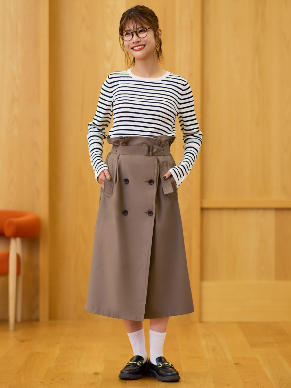 Trench Skirt/by rokh」的穿搭靈感｜GU
