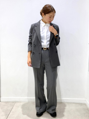 A.[プロフ*確認推薦*]様 GU公式 | ビジューボタンブラウス(半袖)Z