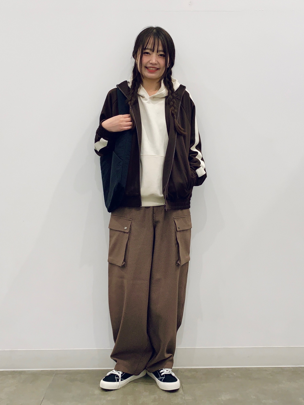 スウェットジョガーパンツ、ウォッシュドワッフルボクシーT(5分