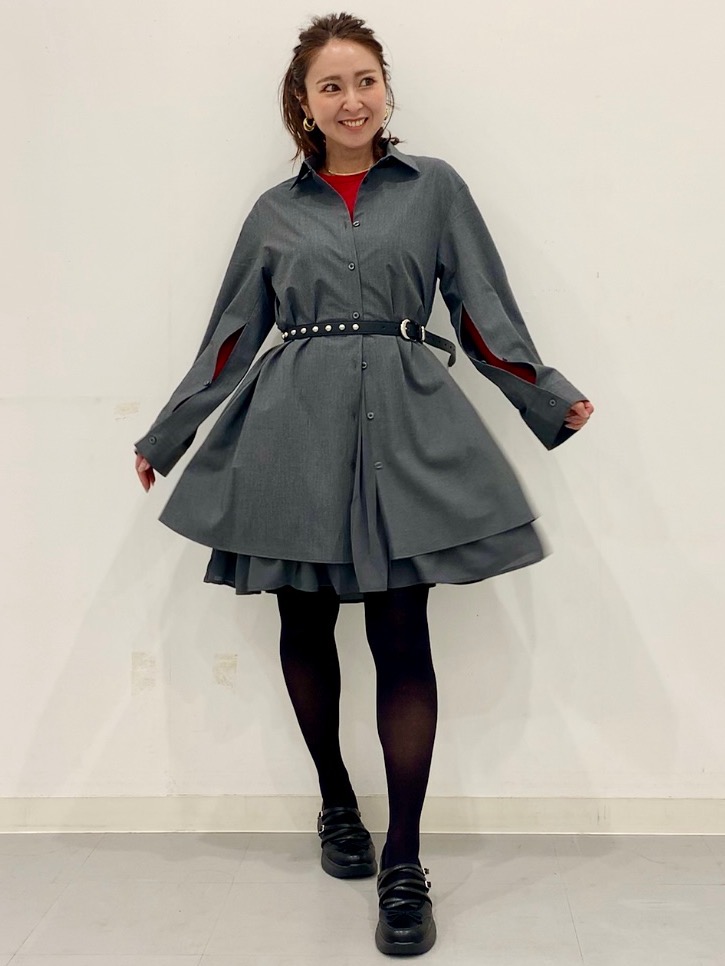 Hué　223545 オプションお写真2枚目掲載 ソフトシアークルーネックT(長袖)、タイツ2P(30デニール)」の